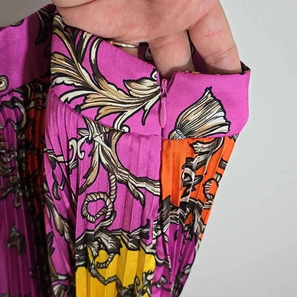 {MILLY} Irene Chain Pleated Midi Dress - Picture 13 of 17